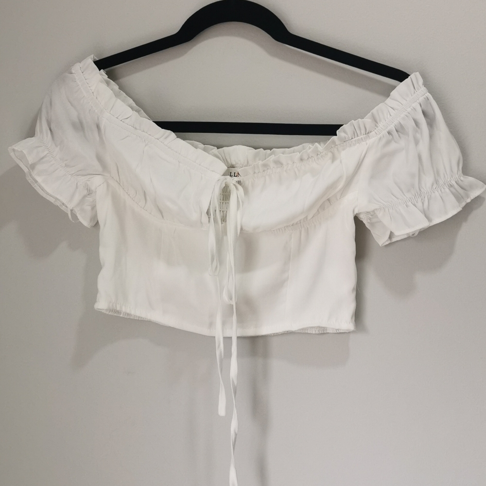 Cellecci milkmaid crop Top